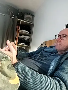 bogland33 live sex cam