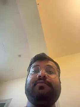 HonedGrub live sex cam