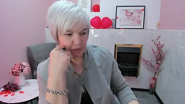 CarmenSoft live sex cam