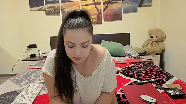 adelline live sex cam