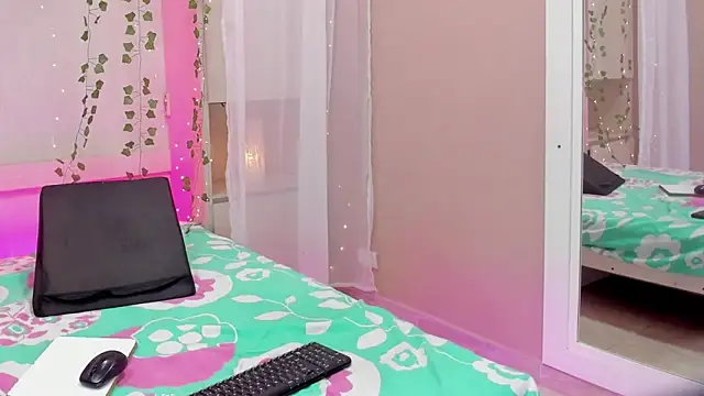 KellyKallahan's cam snapshot