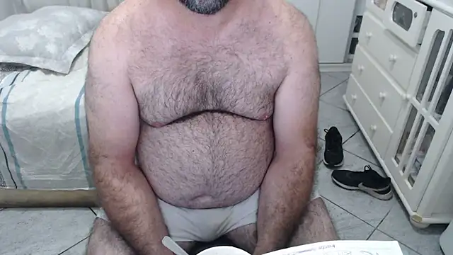 MysterBearMG live sex cam