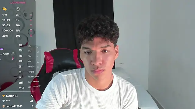 Maximiliano_Khalil live sex cam