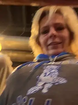 FireAfterDark's cam snapshot