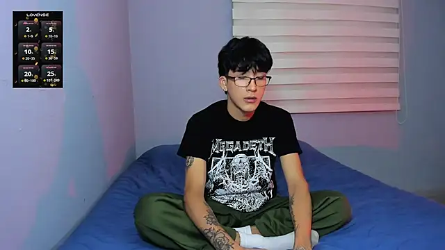 tom_Howard live sex cam