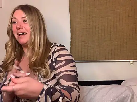 autumnsbedroom's cam snapshot