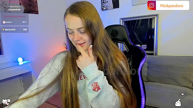 Piinkpandora's cam snapshot