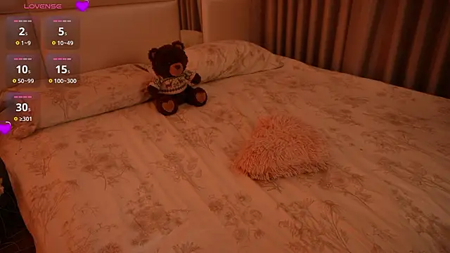 Lilly_Colins live sex cam