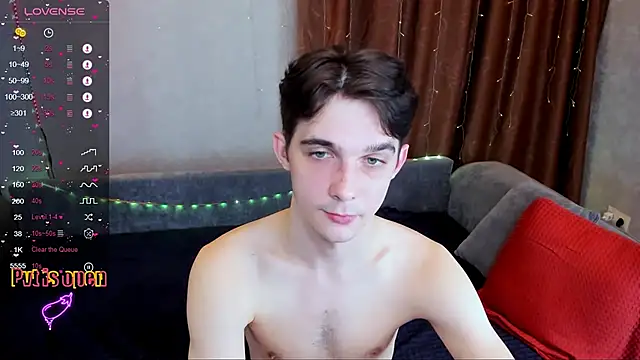 Aaron_Boom live sex cam