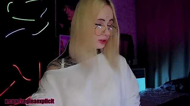 snake__bites live sex cam