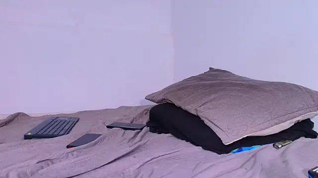 KaelMoreau live sex cam