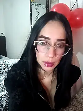 YaraDuartee's cam snapshot