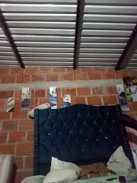 EnviedCecum live sex cam