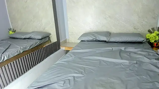 Flor-salvajee's cam snapshot