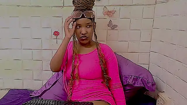 EroticSexyPrada live sex cam