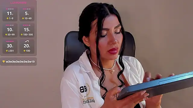 Antonella_Coruso's cam snapshot