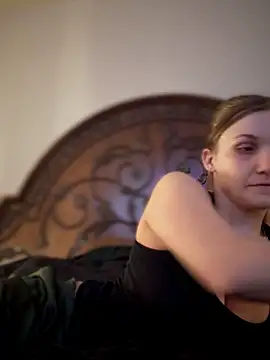 Kitty_DaCocks's cam snapshot