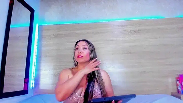 agina_coppercm's cam snapshot