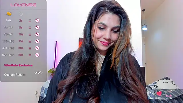 Emma_Muller32's cam snapshot