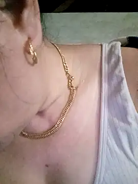 small-house123's cam snapshot