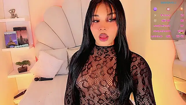 ValentinaMarinn live sex cam