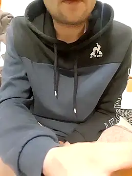 80julien live sex cam