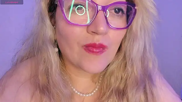 Naty_Mature_ live sex cam