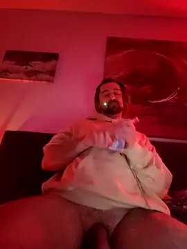 LargeLith's cam snapshot