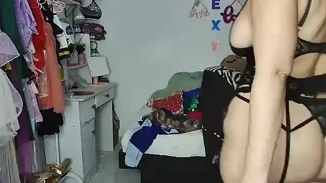 Shakirita's cam snapshot