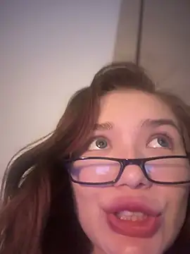 MilliDoll's cam snapshot