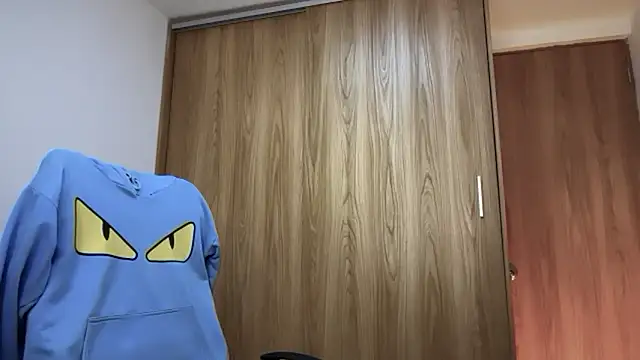 Toy_boy777 live sex cam