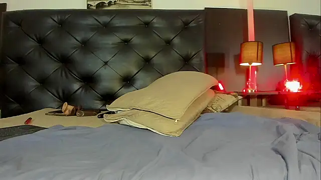 Kymy_marquez's cam snapshot