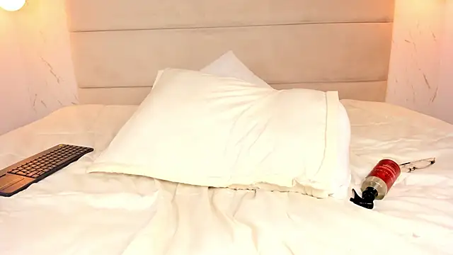 Miablosoom's cam snapshot