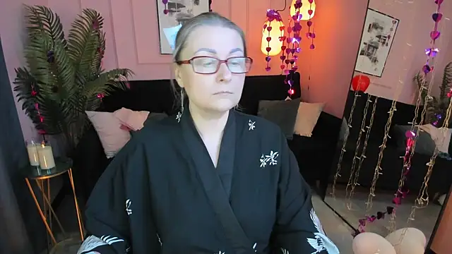 AlexandraKind live sex cam