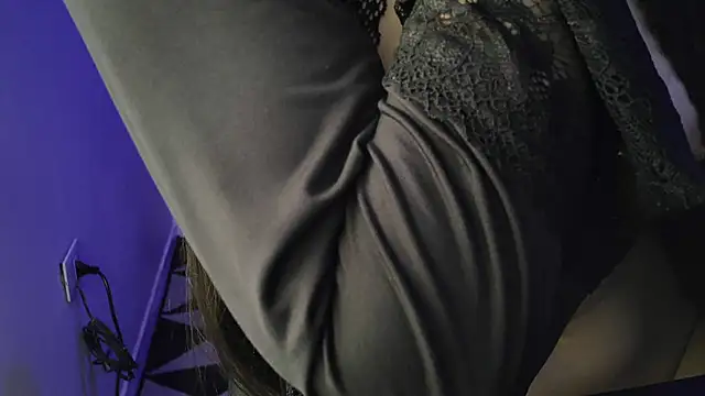 Garota_japa's cam snapshot