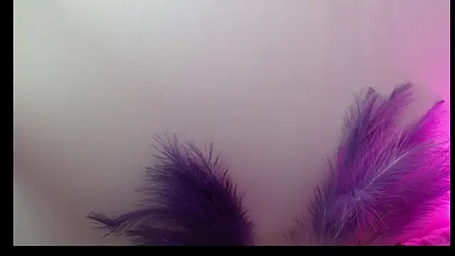 Queen_Rousee's cam snapshot