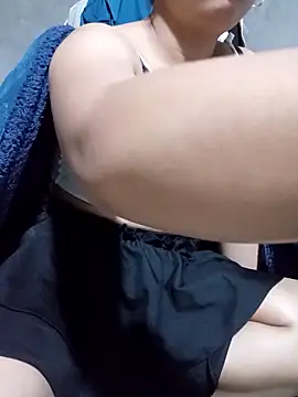 Slutty_18 live sex cam