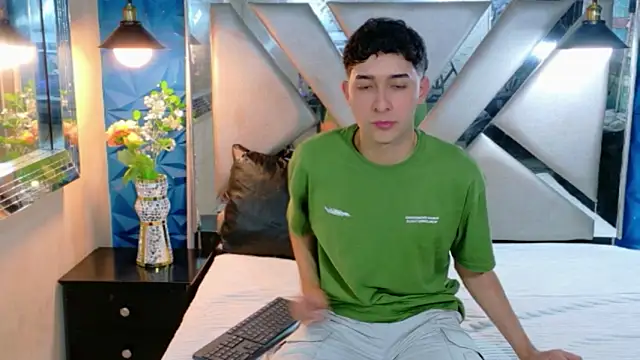 Kygo_Williams live sex cam