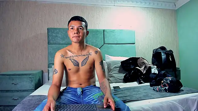 TylerGandi live sex cam