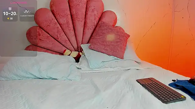 NiickyJones live sex cam