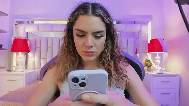 mariiahneedles live sex cam