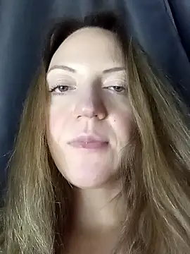 KattyLuuu's cam snapshot