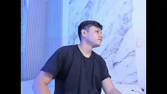 RaiderandRoxie1 live sex cam