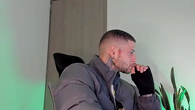 _jamesleandros1 live sex cam