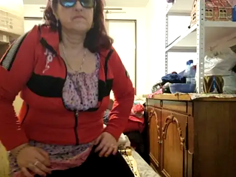 Samantha_Squirt@xh live sex cam