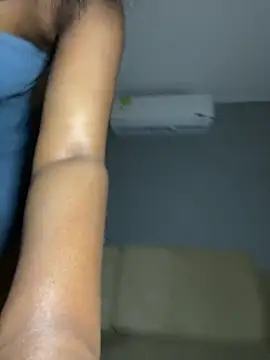 alisonn_moon's cam snapshot