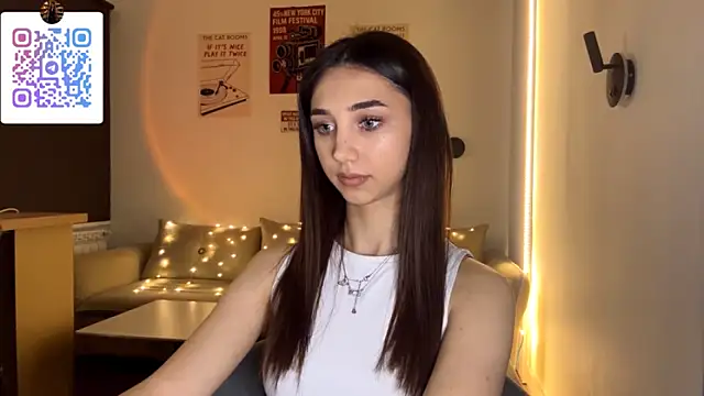 LinaMour live sex cam