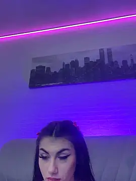 Kira_West's cam snapshot