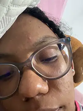 Curly_lily live sex cam