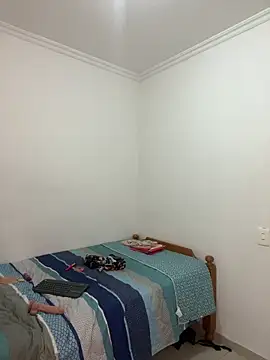 Emiily_joee_'s cam snapshot